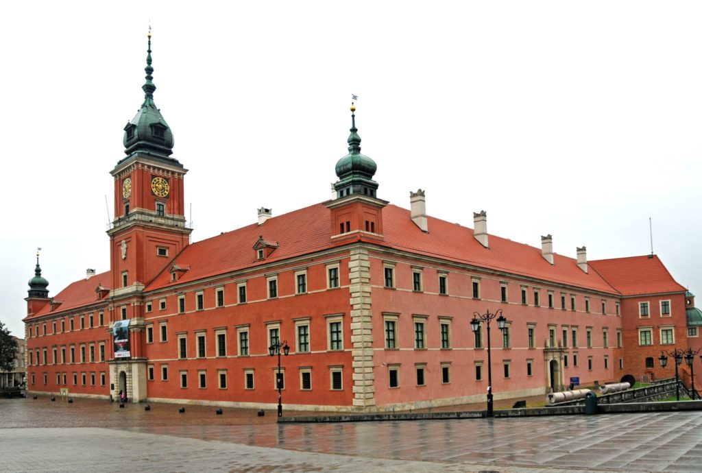 royal castle warsawmustseeplaceseu 1024x690 - Best Colonial/Historical Structure From Each World Cup Nation (Group H: Poland, Senegal, Colombia, Japan)