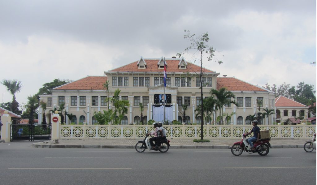 Phnom Penh City hall 1024x598 - Top 10 Colonial Buildings in Phnom Penh