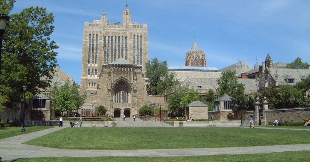 Yale University thetab.com 1024x538 - The Nine Colonial Colleges